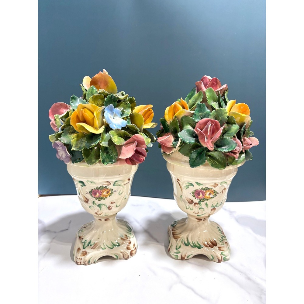 Vintage Capodimonte Italy Porcelain Lidded Urns Floral Bouquet Roses Set of 2‎